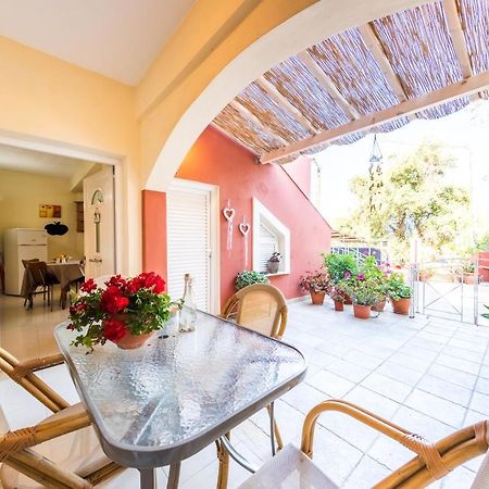 Helen Corfu House Apartment ภายนอก รูปภาพ